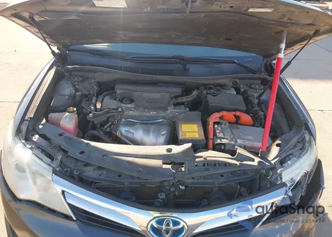 2014 Toyota Camry Hybrid Le z USA, uszkodzony, nr VIN 4T1BD1FK0EU128567